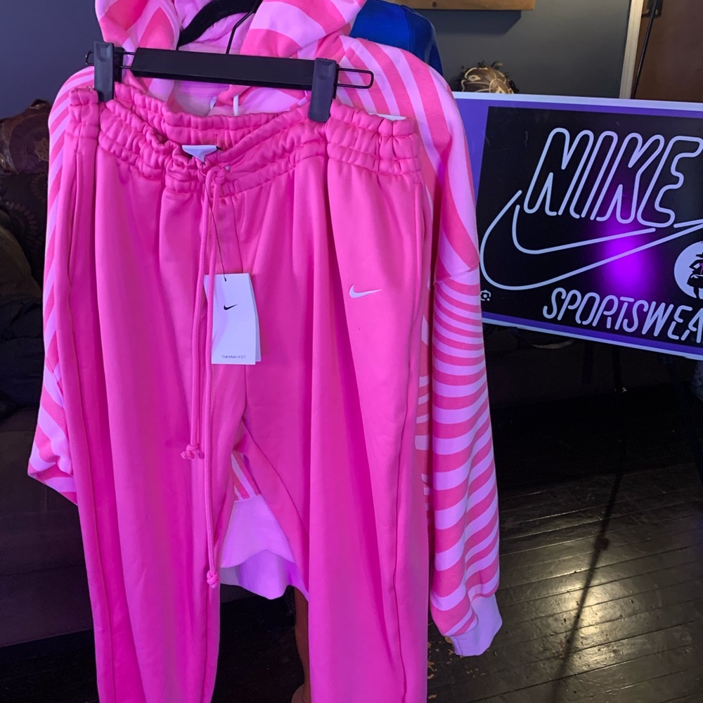 Nike Pink Joggers
